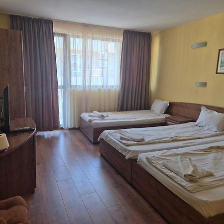פרימורסקו Vladimirov Guest House מראה חיצוני תמונה